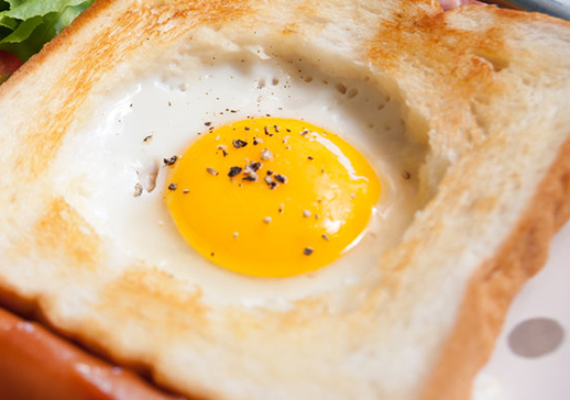 Oven Baked Eggs in a Brioche Basket